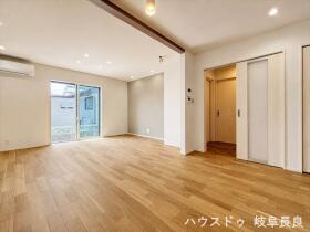 岐阜市西荘1丁目　全2棟　B棟　新築一戸建て