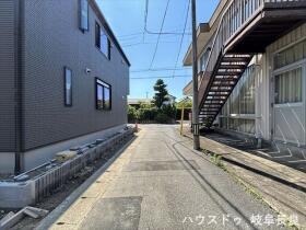 岐阜市西荘1丁目　全2棟　B棟　新築一戸建て