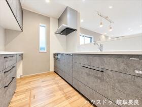 岐阜市竜田町5丁目　全2棟　B棟　新築一戸建て
