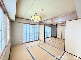 ●パレス第二津島
