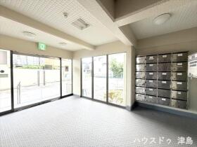 ●パレス第二津島