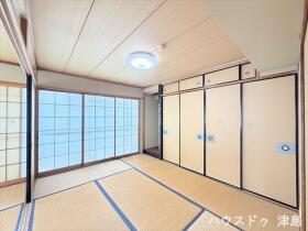 ●パレス第二津島