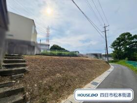 ●四日市市西日野町　建築条件なし土地