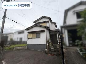 ●四日市市波木町字加登美　中古一戸建て