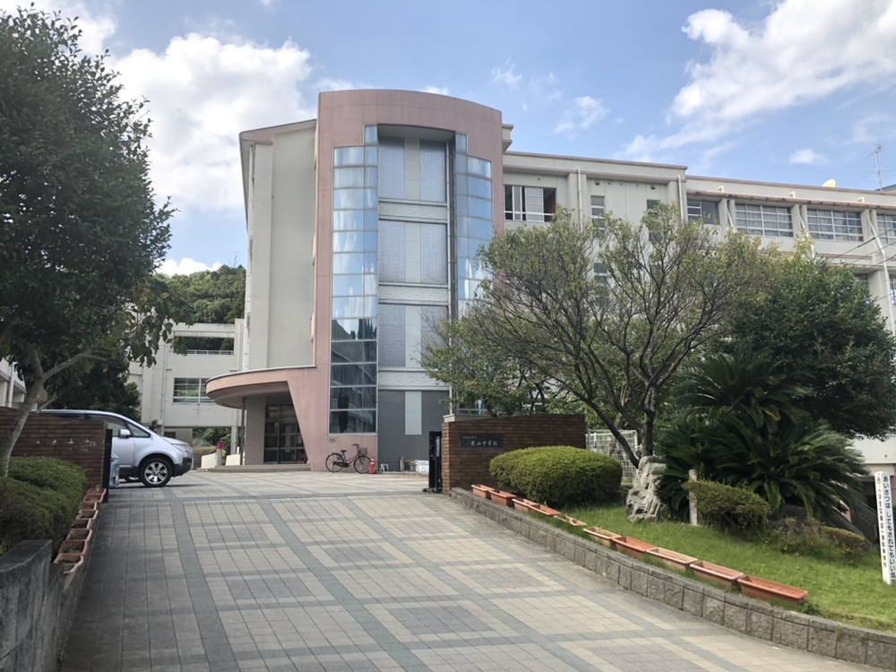 福岡県久留米市御井旗崎5丁目の新築一戸建て 3280万円 の不動産 住宅の物件詳細 ハウスドゥ Com スマートフォンサイト 福岡県久留米市御井旗崎5丁目の新築一戸建て 3280万円 の不動産 住宅の物件詳細 ハウスドゥ Com スマートフォンサイト